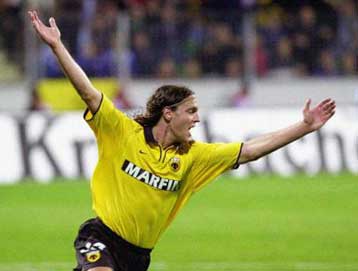 Ένα ημίχρονο από τους «16» του Κυπέλλου UEFA απέχει η ΑΕΚ