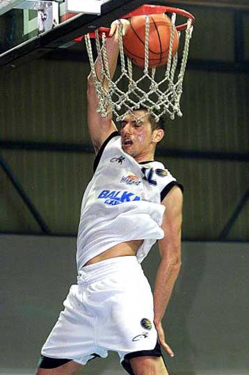 Λόγω… απειρίας ο Ηρακλής ηττήθηκε στο Ιβανόφειο από την Εφές Πίλσεν με 72-87 για τη Suproleague