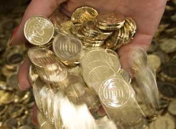 Από την 1η Ιανουαρίου 2001 η υποχρεωτική εφαρμογή της διπλής αναγραφής των τιμών