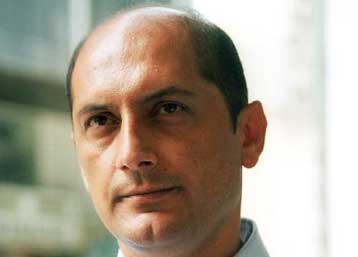 Αίτηση για εξαίρεση του Ηλ.Στεφανάκου από τις έρευνες του Σάμινα υπέβαλε ο Π.Μαντούβαλος