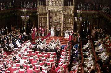 Μάχη κατά του εγκλήματος κηρύσσει ο Μπλερ εν όψει πρόωρων εκλογών