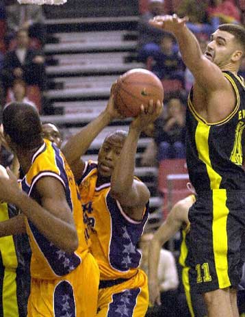 Δέκα λεπτά άντεξε το Μαρούσι κόντρα στη Βαλένθια, ηττήθηκε με 95-81 στο Κύπελλο Σαπόρτα