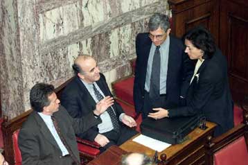 Υπερψηφίστηκε η νέα εισοδηματική πολιτική της κυβέρνησης