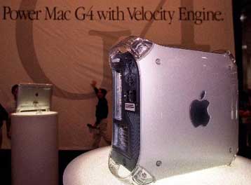 Κυκλoφόρησε το Virtual PC 4.0 από την Connectix