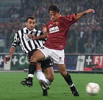 Καμπάνα τριών αγωνιστικών στον Πάολο Μοντέρο για χτύπημα που κατέγραψε το… βίντεο