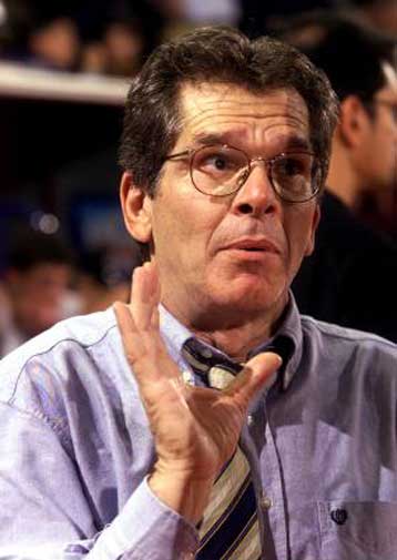 Παρελθόν για τον Ηρακλή ο Μάκης Δενδρινός