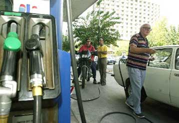 Σημαντική μείωση στις τιμές των καυσίμων από την Τετάρτη