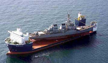 Έξι άτομα παραπέμπουν σε δίκη οι Αρχές της Υεμένης για την επίθεση κατά του USS Cole