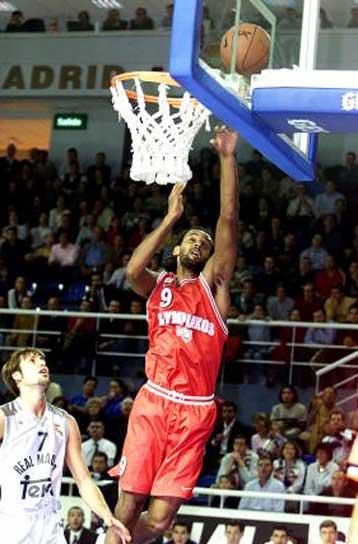 Αμφίβολη η συμμετοχή του Ερέρος στον αγώνα του Ολυμπιακού με τη Ρεάλ την Τετάρτη – Παίζει ο Ρισασέ