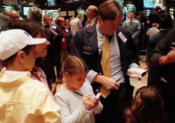 Νευρικότητα στη Γουόλ Στριτ εν αναμονή των δικαστικών αποφάσεων για τις προεδρικές εκλογές