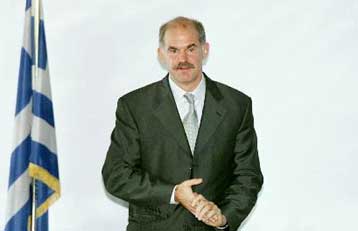 Για μακροπρόθεσμη στρατηγική στις ελληνοτουρκικές σχέσεις κάνει λόγο ο Γ.Παπανδρέου