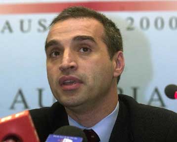 Στην αποκατάσταση των σχέσεων με τα Τίρανα προσανατολίζεται το Βελιγράδι