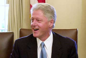 Σοβαρά οικονομικά προβλήματα αναμένουν το νέο ένοικο του Λευκού Οίκου