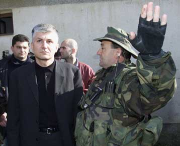 Το Βελιγράδι είναι αποφασισμένο να διώξει τους Αλβανούς αντάρτες από τη νότια Σερβία