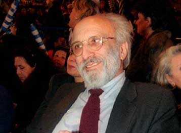 Δεν υπάρχει τίποτα μεμπτό στην επίσκεψη Στεφανάκου στα γραφεία της MFD, δηλώνει ο Αλ.Λυκουρέζος