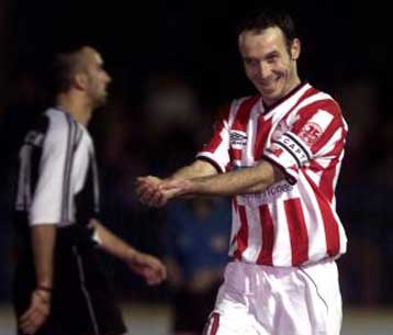 Με χατ τρικ του Ζιοβάνι ο Ολυμπιακός νίκησε με 5-2 την Καλαμάτα