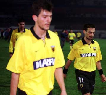 Υψηλό πρόστιμο το πρώτο μέτρο διοίκησης – προπονητή στην ΑΕΚ