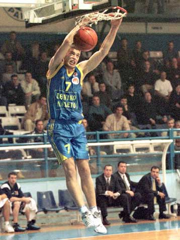 Εκπληκτικό Περιστέρι ξεπέρασε και τον Ηρακλή, 73-74 στο Ιβανόφειο