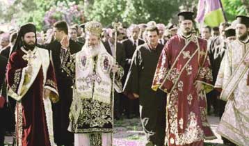 Στην πράξη της αυτοκτονίας και την καταδίκη της αναφέρθηκε ο Χριστόδουλος στο κήρυγμά του