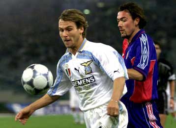 Τον Πάβελ Νέντβεντ αποκτά το καλοκαίρι η Μάντσεστερ Γιουνάιτεντ