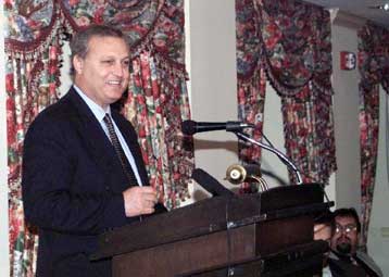 Έκθεση παλιννοστούντων ομογενών στο Ιδρυμα Μείζονος Ελληνισμού