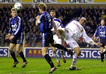 Η Αντερλεχτ σταμάτησε το αήττητο σερί της Μπριζ