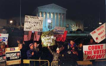 Δικαστικές αποφάσεις απομακρύνουν ακόμη περισσότερο τον Γκορ από την προεδρία των ΗΠΑ