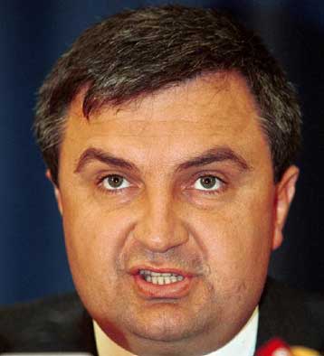 Συνομιλίες Καραμανλή με τον Αλβανό πρωθυπουργό – Σε εξέλιξη συνάντηση Σημίτη – Μέτα