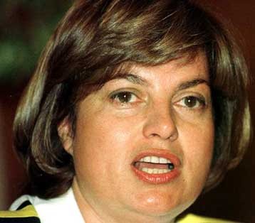 Προτάσεις μομφής και απεργίες πολιορκούν την τουρκική κυβέρνηση