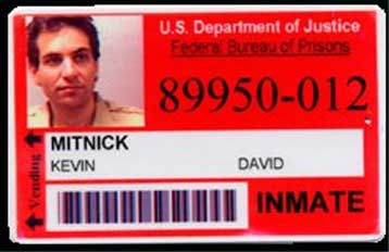 Αναμνηστικά από… τη φυλακή δημοπρατεί στο Διαδίκτυο ο Μίτνικ