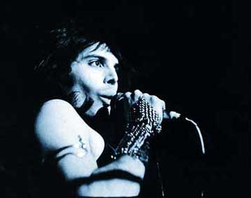 Αρχειακή συλλογή της μουσικής του Φρέντι Μέρκιουρι για την επέτειο των εννέα χρόνων από το θάνατό το