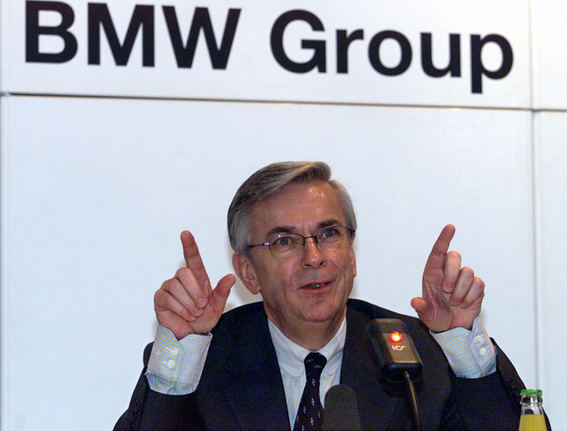 Οι αυξημένες πωλήσεις ισχυροποιούν τη θέση της BMW