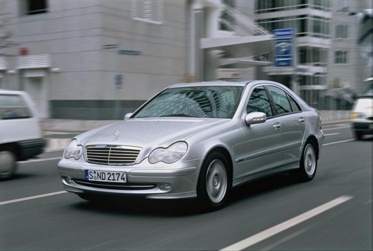 Αυξημένες πωλήσεις για Μercedes-Benz και Smart το Noέμβριο