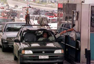 Συστήνεται ενιαίος φορέας για τη διαχείριση των ελληνικών διοδίων από 1/1/2001