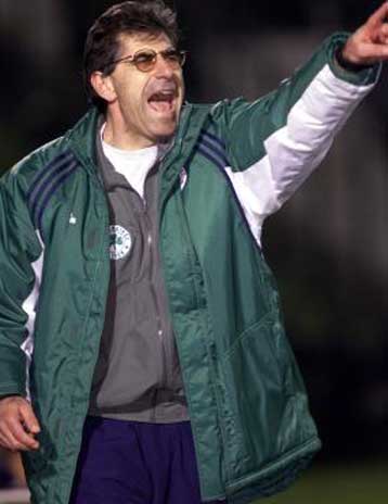 Όποιος δεν είναι με την ομάδα, επανέρχεται στη βάση του