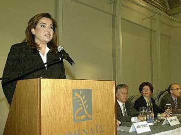 Την πολιτική της πλατφόρμα παρουσίασε η Ντ.Μπακογιάννη στα εγκαίνια του Κέντρου Νέας Πολιτικής