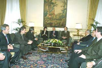 Η πρόταση μομφής της ΝΔ αποβλέπει στην καταρράκωση της οικονομίας – Σκέψεις για ανασχηματισμό