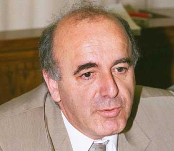 Παράταση έως τις 28 Φεβρουαρίου για την προμήθεια του ειδικού σήματος ΙΧ