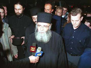 Πυρά του Ν.Μουλατσιώτη για τις επιθέσεις που δέχεται σχετικά με τους «ροκ – παπάδες»