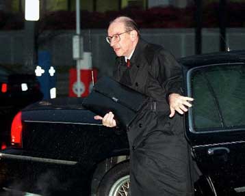 Τη μεγαλύτερη πτώση από το 1990 σημείωσε η καταναλωτική εμπιστοσύνη στις ΗΠΑ τον Ιανουάριο