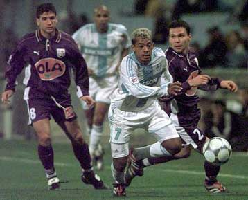 Αλλάζει επιθετικούς η Μαρσέιγ – Τρεις μήνες εκτός ο Μολντοβάν της Ναντ