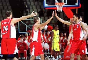 Πιο κρίσιμος ο πρώτος αγώνας, επισημαίνει ο Ηλ.Ζούρος – Την Τετάρτη η πρώτη αναμέτρηση Ολυμπιακού –