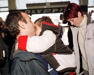 Χωρίς αγώνες θα κυλήσει το 2001 για Λεωνίδη, Τζελίλη και Σπύρου που επέστρεψαν στην Ελλάδα