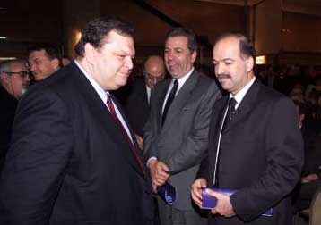 Ο εθελοντισμός αφετηρία για ένα νέο πεδίο ανάπτυξης στον 21ο αιώνα, κατά τον Ευάγγελο Βενιζέλο