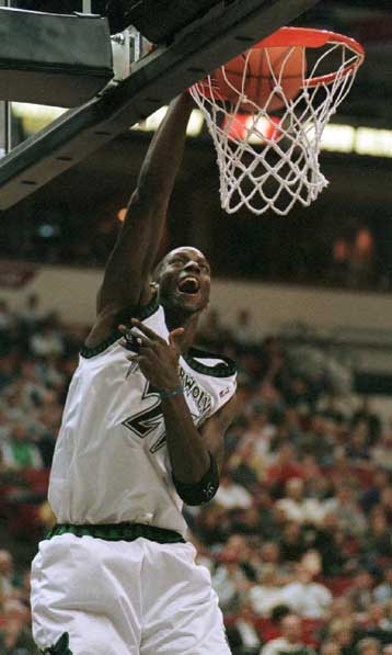 Η αντεπίθεση των… πεινασμένων «λύκων» στο ΝΒΑ – Ο Ντάνκαν παίκτης της εβδομάδας