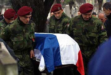 Καταδικάζουν οι ΗΠΑ την έκρηξη βίας στη νότια Σερβία