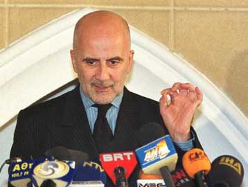 Την αδιαλλαξία του Ντενκτάς αποδοκίμασε ο Ντε Σότο – Εξέφρασε ελπίδες για επίλυση του Κυπριακού