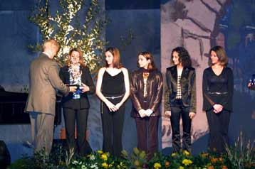 Ο ΠΣΑΤ βράβευσε τους καλύτερους αθλητές και αθλήτριες του 2000