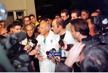 Αισιοδοξία για την υγεία του Αμανατίδη και από το ιατρικό ανακοινωθέν – Οι ζωτικές του λειτουργίες γ