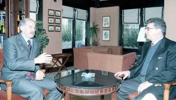 To πρόβλημα του ονόματος δεν είναι εμπόδιο για την εμβάθυνση των σχέσεων Αθηνών – Σκοπίων, διευκρινί